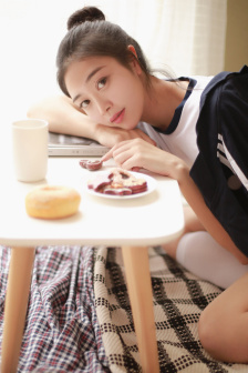 姑娘看电影免费观看